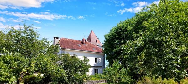 Dpt Doubs (25), à vendre proche de BESANCON maison P10 de 240 m² - Terrain de 2,6 Ha