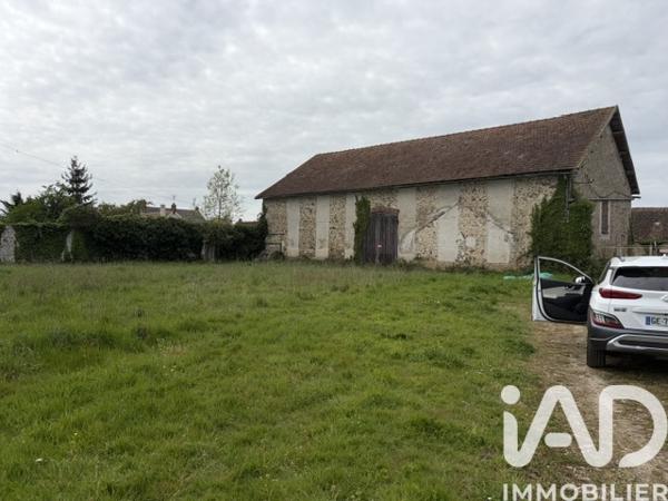 Location maison 1 pièce 400 m² Saint-Maurice-Montcouronne