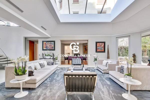 Hôtel particulier 8 pièces à vendre Paris 16ème - 75016 / Réf: 21863-PL