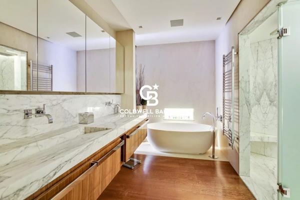 Hôtel particulier 8 pièces à vendre Paris 16ème - 75016 / Réf: 21863-PL