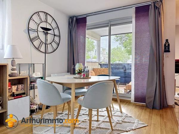 Vente                                                      Appartement
                        
                     4 pièces                      71 m2                     à Reims