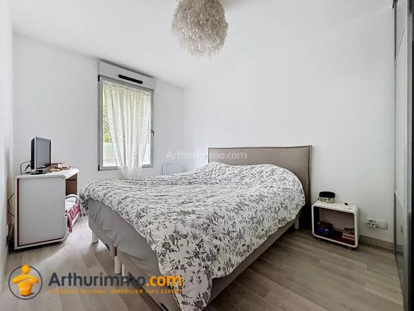 Vente                                                      Appartement
                        
                     4 pièces                      71 m2                     à Reims