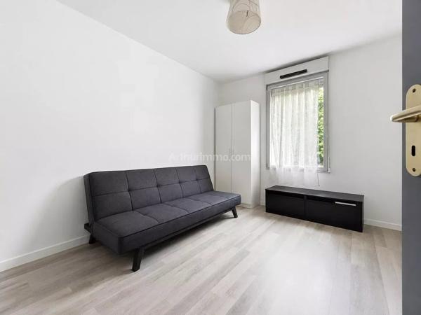 Vente                                                      Appartement
                        
                     4 pièces                      71 m2                     à Reims