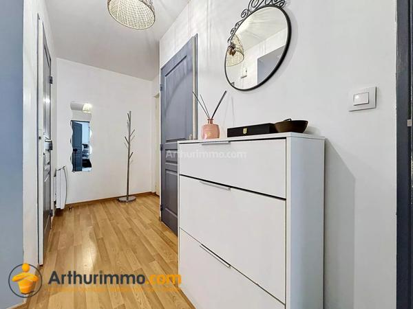 Vente                                                      Appartement
                        
                     4 pièces                      71 m2                     à Reims