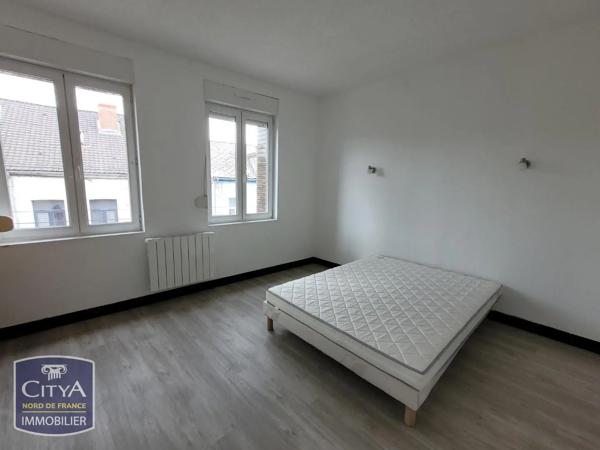 Appartement à louer 2 pièces 42.46m² Condé-sur-l'Escaut (59163)