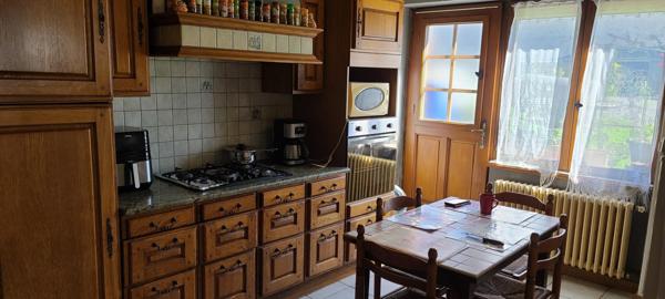 jolie maison au coeur d'un village calme