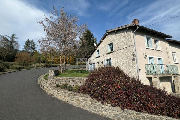 Vente Maison90 m² - 4 Pièces - POLIGNAC (43000)