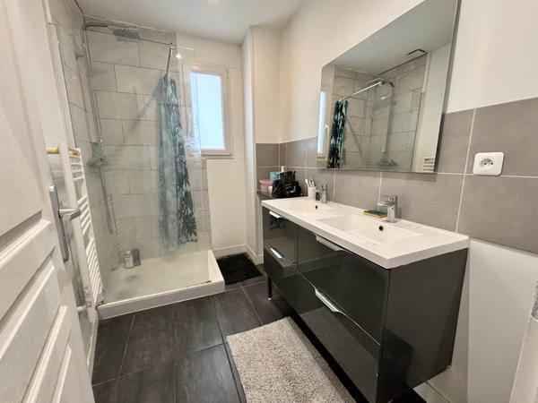 Maison 8 pièces - 140 m²