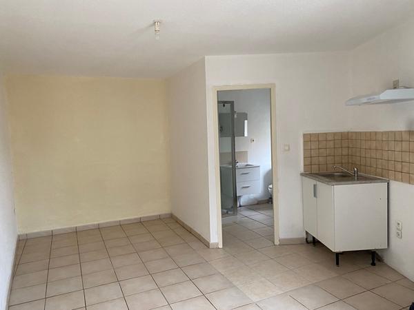 Appartement BEDARIEUX - 1 pièce(s) - 17.80 m2