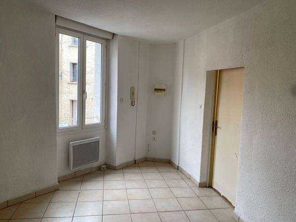 Appartement BEDARIEUX - 1 pièce(s) - 17.80 m2