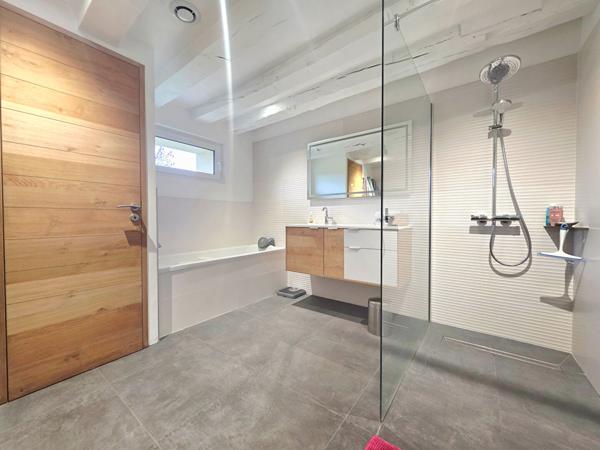 Maison familiale Soulaire Et Bourg 6 pièces 158 m2