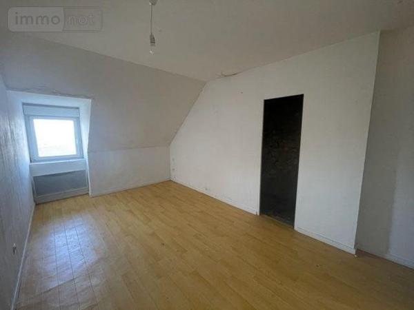 Immeuble de rapport à vendre à Le Grand-Lucé dans la Sarthe (72150), ref : 13816/1098   
CENTRE DU VILLAGE