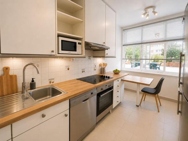 HOUILLES CENTRE - 8 min gare - Appartement 5 pièces 90 m2 472 000 € **  - Référence  990