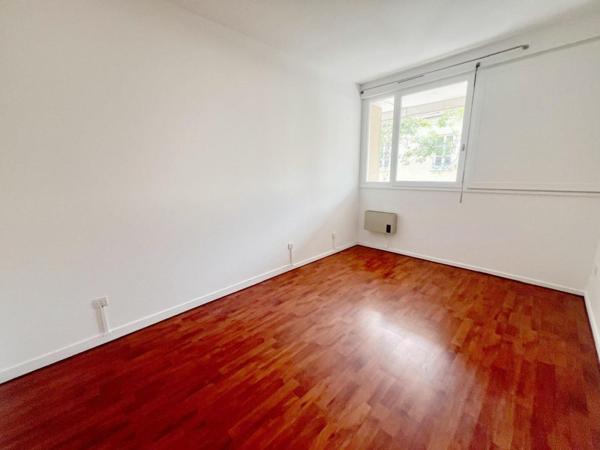 HOUILLES CENTRE - 8 min gare - Appartement 5 pièces 90 m2 472 000 € **  - Référence  990