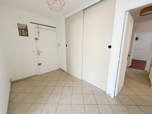 HOUILLES CENTRE - 8 min gare - Appartement 5 pièces 90 m2 472 000 € **  - Référence  990