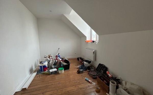 Immeuble à vendre    4 pièces •  Anizy-le-Château