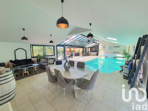 Longère 8 pièces de 360 m² à Le Champ-Saint-Père (85540)