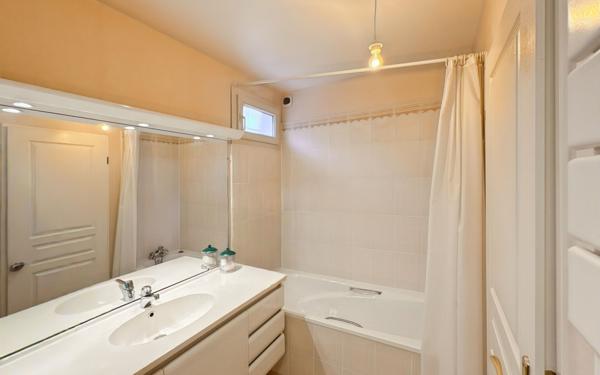 Maison à louer    6 pièces • 227,32 m2 Étiolles