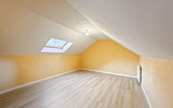 Maison à louer    6 pièces • 227,32 m2 Étiolles