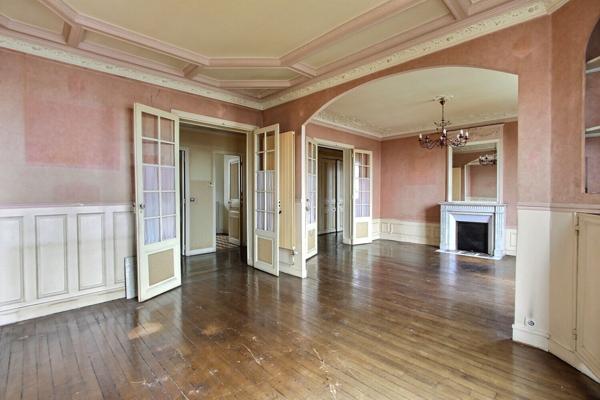 Appartement Courbevoie 4 pièce(s) 110 m2
