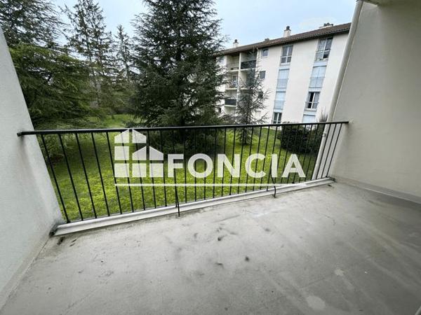 Location Studio 36.44 m² - 14 RUE DE LA GIBAUDERIE Poitiers 86000