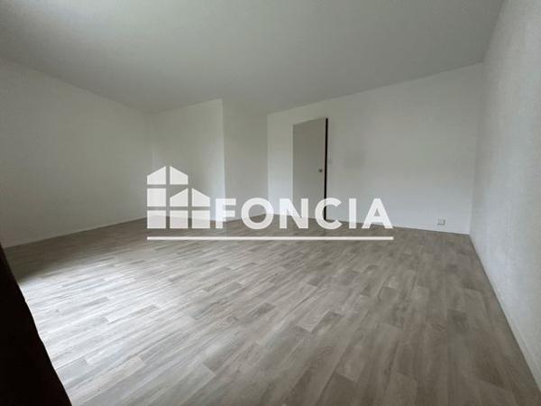 Location Studio 36.44 m² - 14 RUE DE LA GIBAUDERIE Poitiers 86000