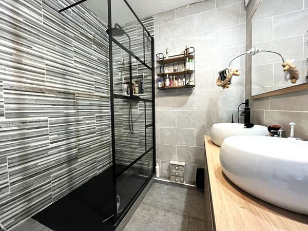 Appartement Cagnes Sur Mer 3 pièces 63 m2 Dernier étage Piscine