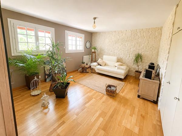 Maison Triel Sur Seine 7 pièce(s) 170 m2 588 000 € **  - Référence  1152