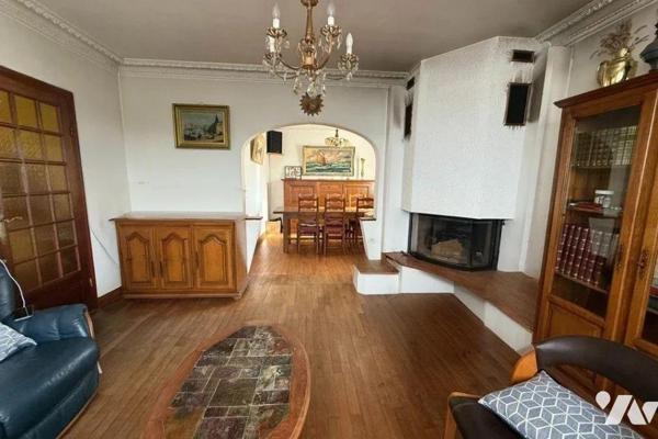 Maison à vendre à Plestin-les-Grèves (22310) en Côtes-d'Armor (22)

Découvrez cette charmante...