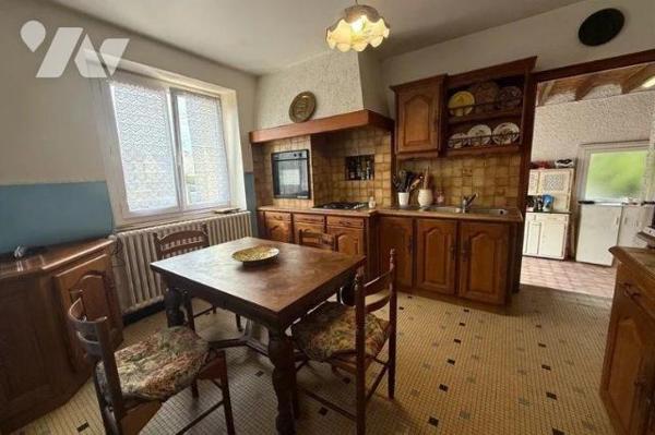 Maison à vendre à Plestin-les-Grèves (22310) en Côtes-d'Armor (22)

Découvrez cette charmante...