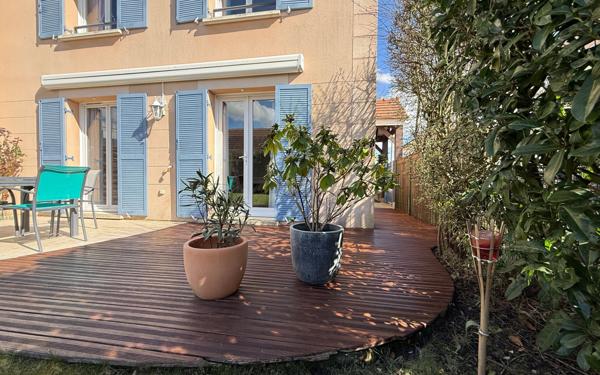 Maison à vendre    5 pièces • 97 m2 Savigny-le-Temple