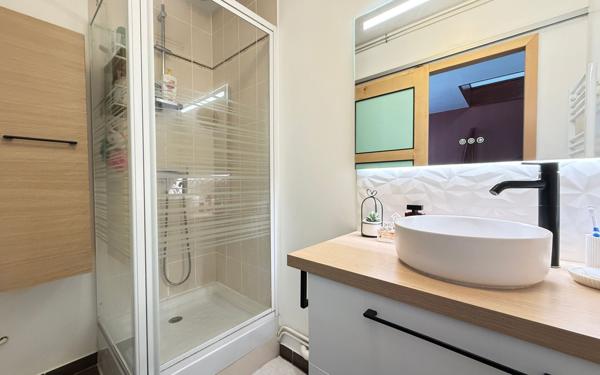 Maison à vendre    5 pièces • 97 m2 Savigny-le-Temple