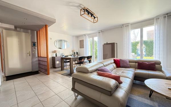 Maison à vendre    5 pièces • 97 m2 Savigny-le-Temple