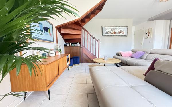 Maison à vendre    5 pièces • 97 m2 Savigny-le-Temple