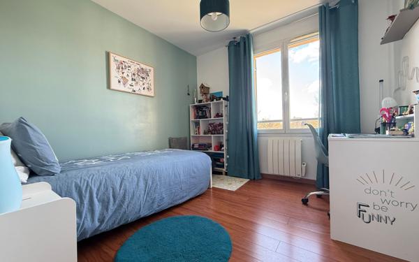 Maison à vendre    5 pièces • 97 m2 Savigny-le-Temple