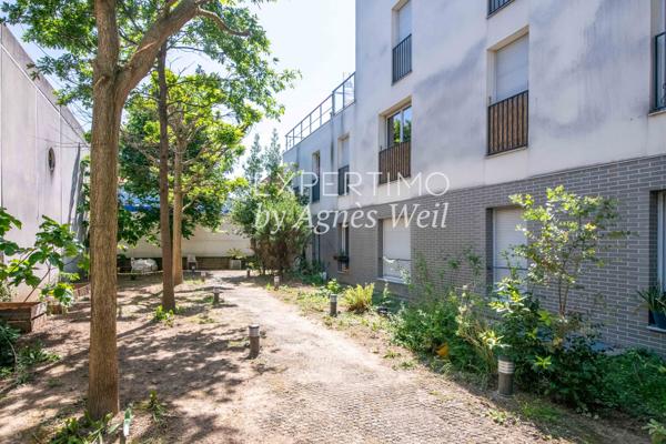 Pantin (93500) PANTIN - QUATRE CHEMINS - APPARTEMENT FAMILIAL 4 PIECES 3 CHAMBRES AVEC TERRASSE