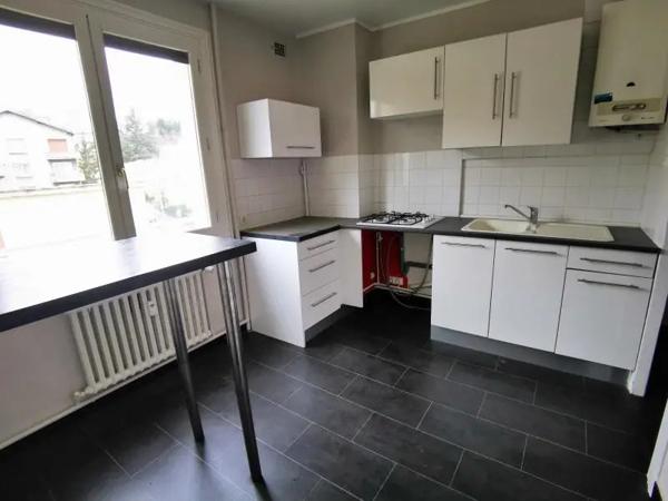Appartement à louer 3 pièces 65.85m² Saint-Étienne (42100)