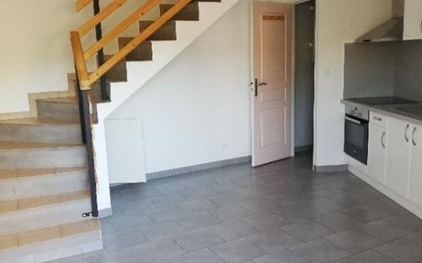 Maison à louer    2 pièces •  Sainte-Aulde