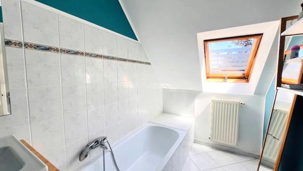 QUIMPER (29) – À VENDRE – Maison 4 pièces de 78 m² habitable - 74 m² carrez et 95 m² utile – Garage – Jardin