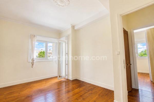 Secteur Jardin de L’Observatoire / Hauts de Jolimont – T4 DE 82,86 m² – 3 CHAMBRES – 2 BALCONS – PARKING PRIVATIF EN SS – CELLIER