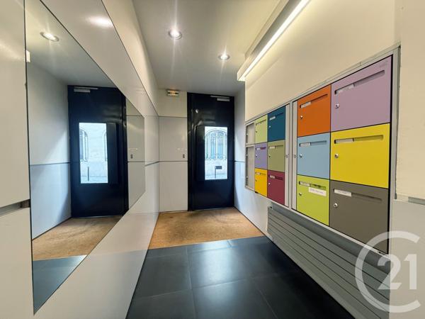 Appartement à vendre  3 pièces - 76,77 m2 PARIS - 75018