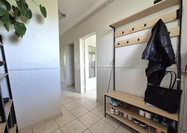 Location                                                      Appartement
                        
                     4 pièces                      81 m2                     à Albi