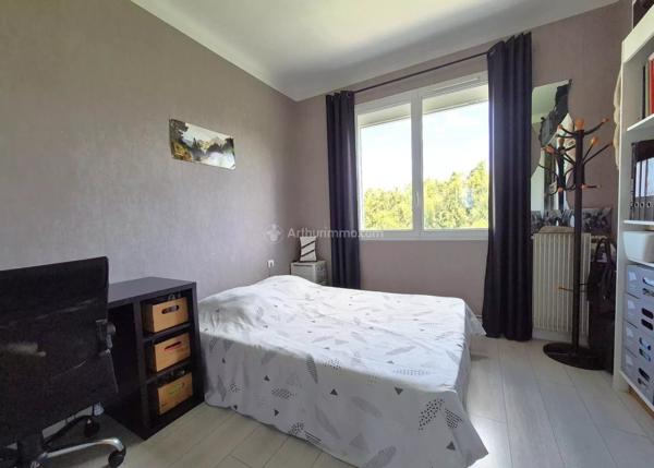 Location                                                      Appartement
                        
                     4 pièces                      81 m2                     à Albi