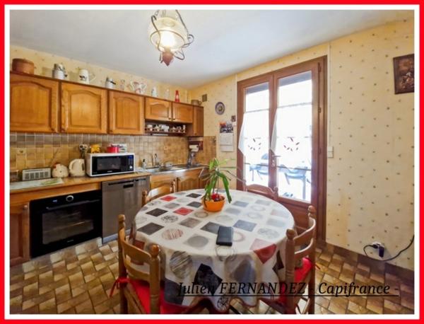 Dpt Vienne (86), à vendre CHÂTELLERAULT Maison P6 de 110m² - Terrain de 839m²