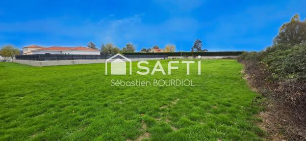 TERRAIN CONSTRUCTIBLE VIABILISE LIBRE DE CONSTRUCTEUR