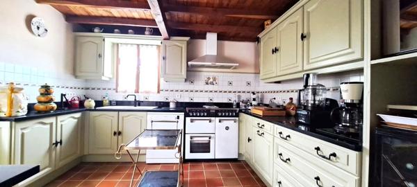 Immobilier Montpon-Ménestérol (24700) – Propriété 190m2 – 264 385 €