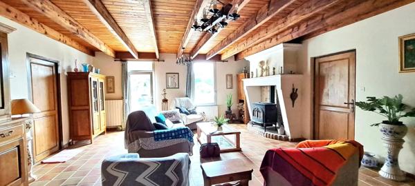 Immobilier Montpon-Ménestérol (24700) – Propriété 190m2 – 264 385 €