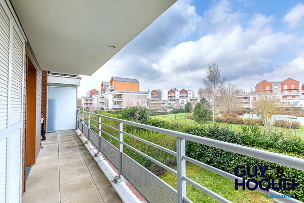 À vendre : Appartement 4 pièces à LIEUSAINT _ Terrasses / 4 stationnements.