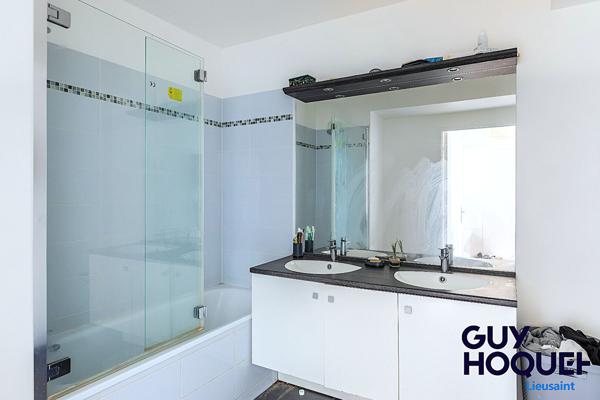 À vendre : Appartement 4 pièces à LIEUSAINT _ Terrasses / 4 stationnements.