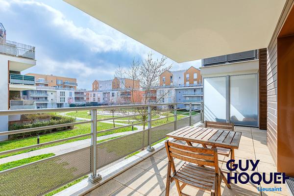 À vendre : Appartement 4 pièces à LIEUSAINT _ Terrasses / 4 stationnements.